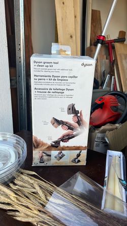 Dyson groom tool