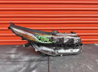 17-21 Toyota Prius Prime RH Headlight
