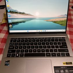 Acer Swift Go 14 Touch Screen Intel 10 Core i7-13th Gen, 16gb Ram 512gb SSD charger 2023 Model Win11