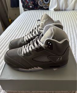 Jordan 5 wolf grey
