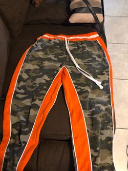 Army pants size large $ 40.00