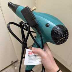 Hair dryer 