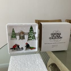 Dept 56 “New England Heritage Village” 5 Piece Set