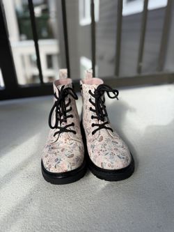 Pink Combat Boots With Flowers Size 4 
