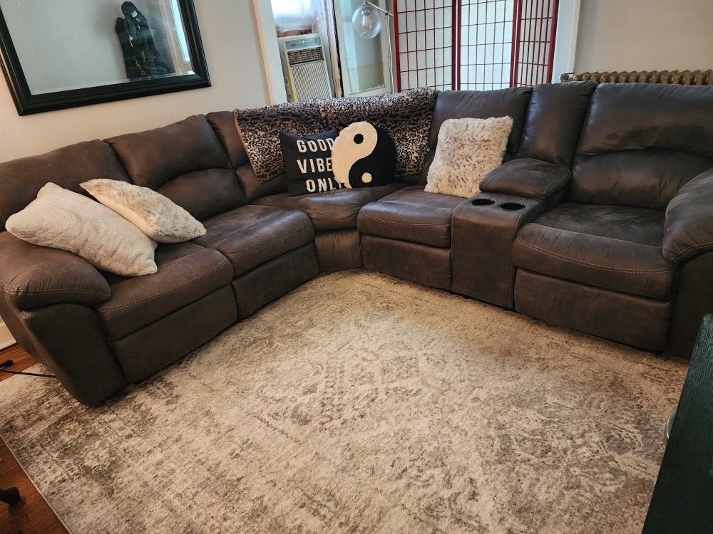 Sectional Couch With Two Foot Rests