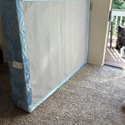 Queen Bed Frame Free