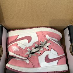 Girls Nike Jordan (pink)