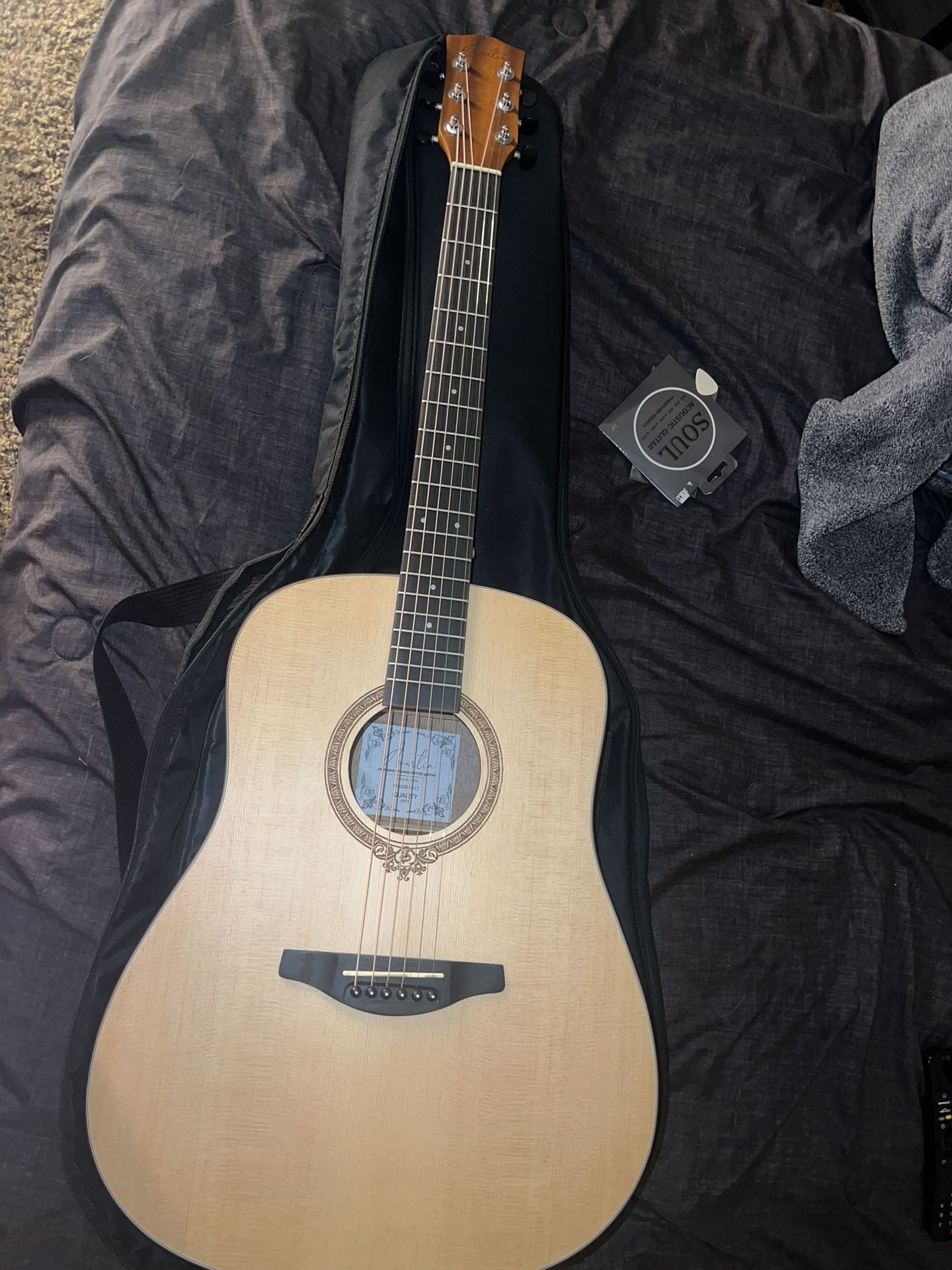 Acoustic Guitar