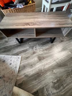 Coffee table / TV stand