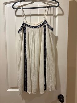 CREAM DRESS WITH NAVY LACE