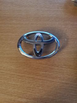 Toyota 4runner rim logo caps