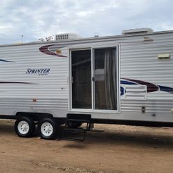 park model...... 2 slide outs..... Sprinter travel trailer 