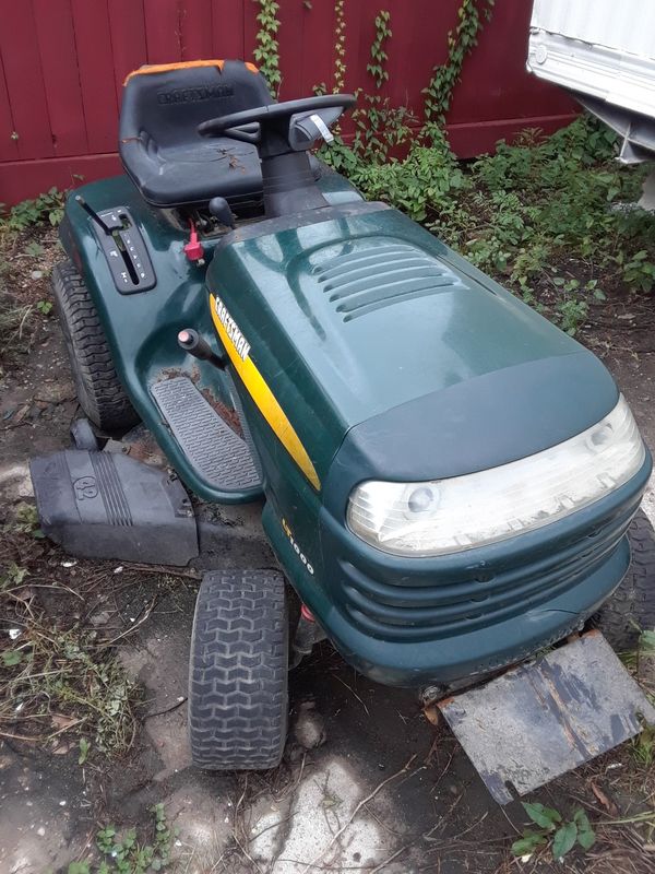 Riding lawn mower for parts no motor for Sale in Houston, TX OfferUp
