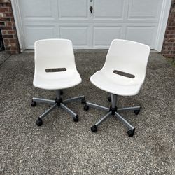 IKEA SNILLE White Swivel Desk Chairs