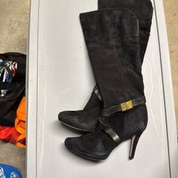 Knee High Black Boots Size 7m 