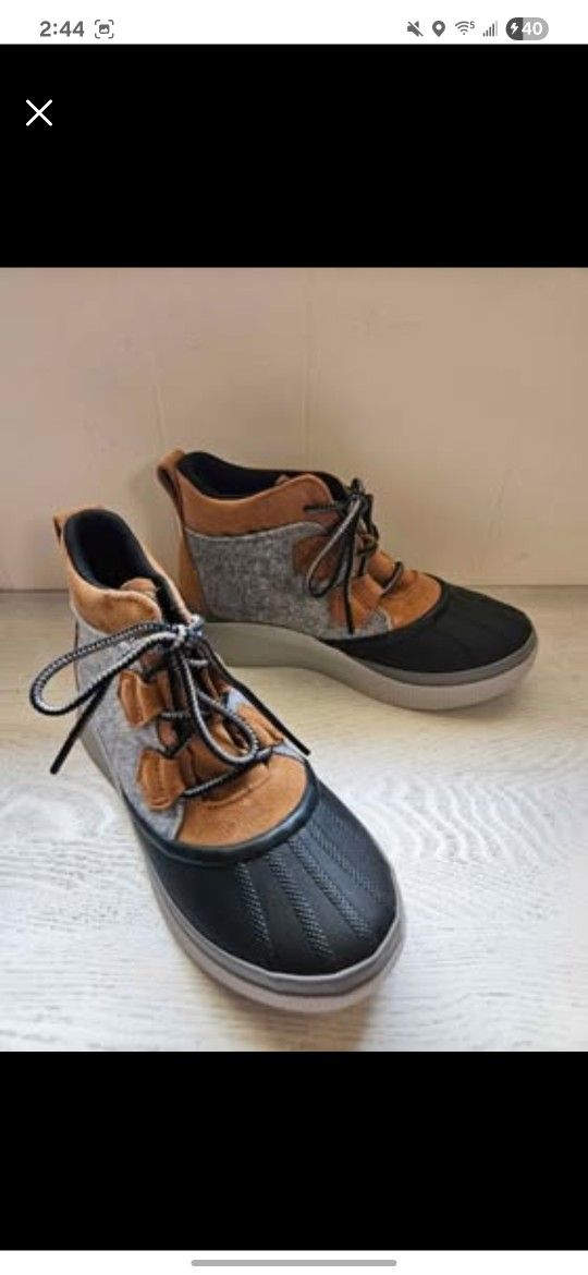 SOREL Out N About IV Classic Waterproof Womens Mid Boots 7.5 Worn Once CLEAN!!
