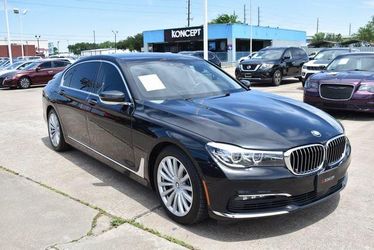 2018 BMW 740i