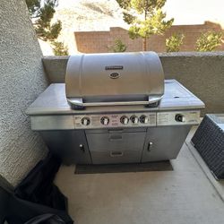 Brinkmann BBQ  Gas Grill