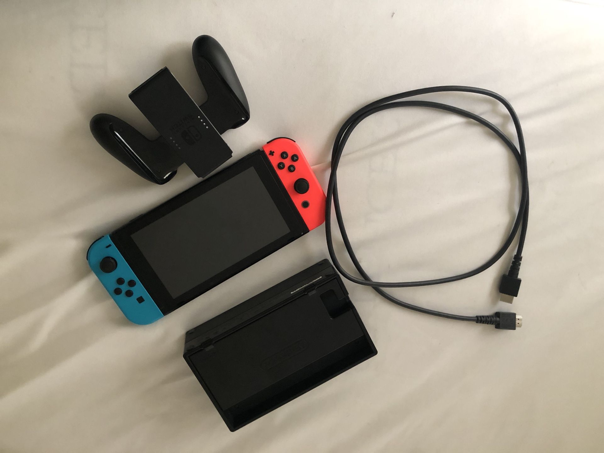 Nintendo switch barely used 350$