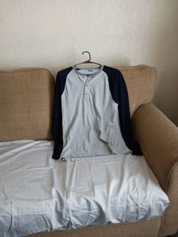 Men's size medium cash only