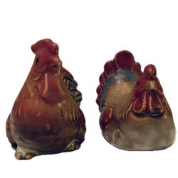 Vintage Rooster And Hen Ceramic Chicken SALT AND PEPPER SHAKERS