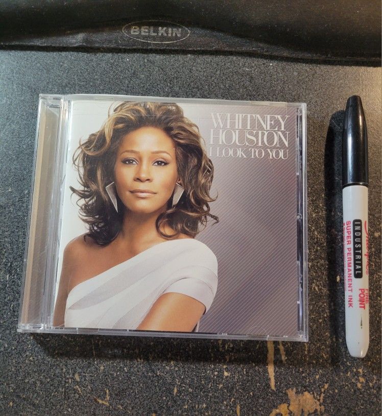 Whitney Houston CD, I Look To You...
