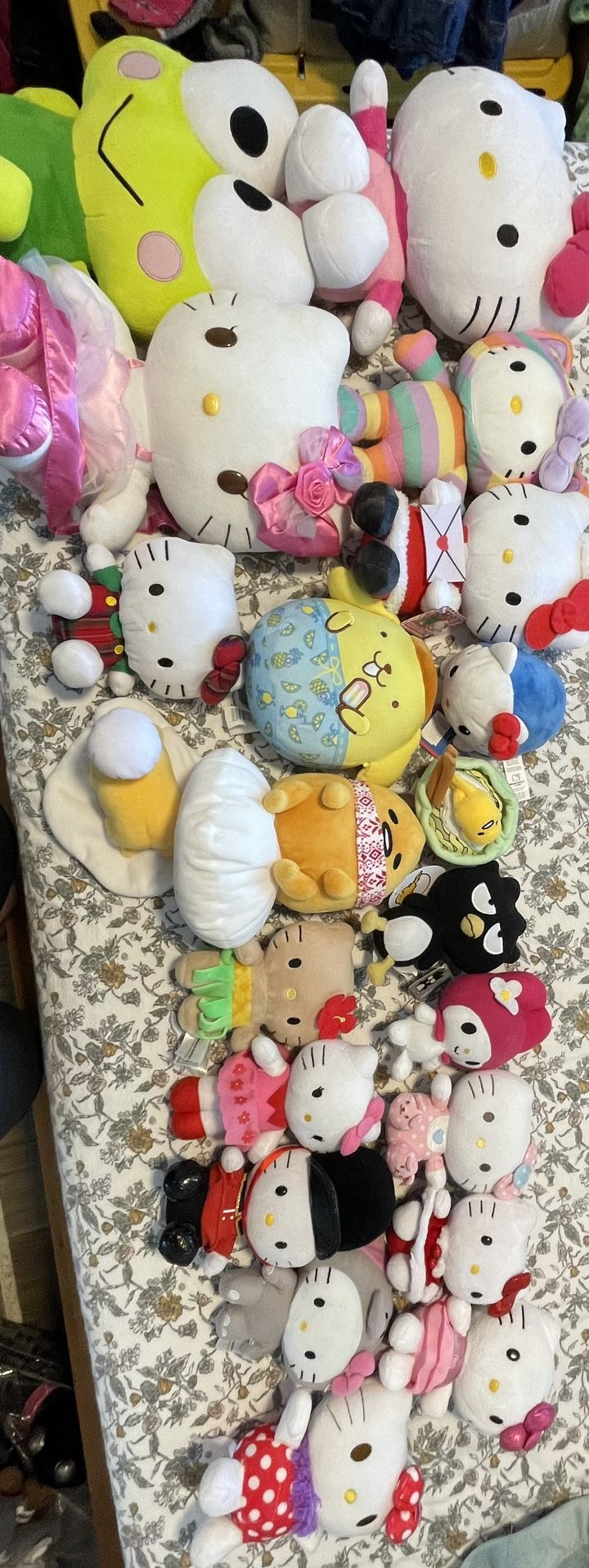 Lot Of Hello Kitty Plush 