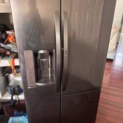Full Size Refrigerator for just $680!
