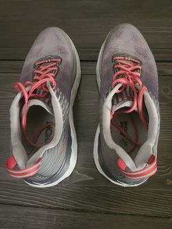Tennis / Running / Walking shoes