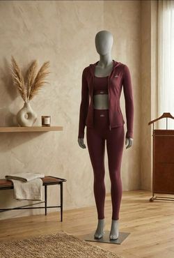 A l o 3-Piece Burgandi Activewear Set