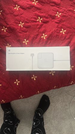 Macbook Charger sealed