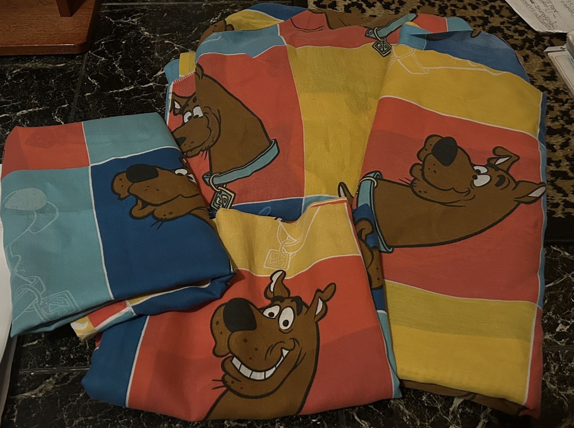 4 Vintage 1999 The Many Faces Of Scooby Doo From Dan River Bed Sheets ( 2 Small, One Fitted, One Flat )