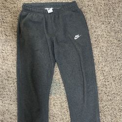 Nike men’s sweatpants 