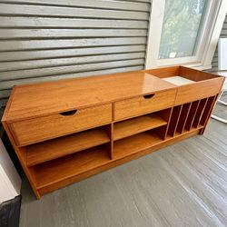 Media Console W/record Player Section