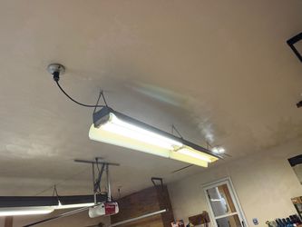 Hanging Fluorescent Shop Light Fixture