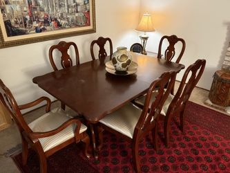 6 Chair Dinning Table With Extension