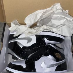 Jordan 1 Mid SE Patent Black White Metallic Silver Metallic