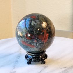 0.9 Lb (418g) Bloodstone Sphere Quartz Crystal 