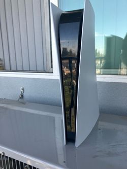 PlayStation 5 Digital Edition – For Parts or Repair