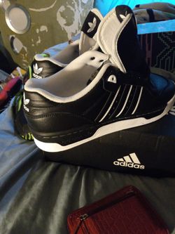 Adidas RIVALS LO SIZE 13
