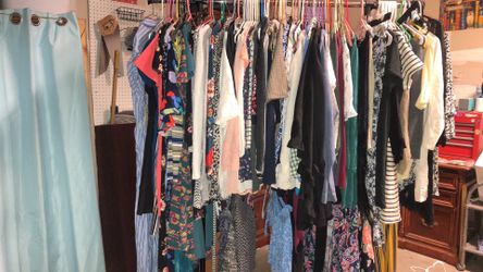 Sale Everything $1 5380 Sablewood Ln F. O.