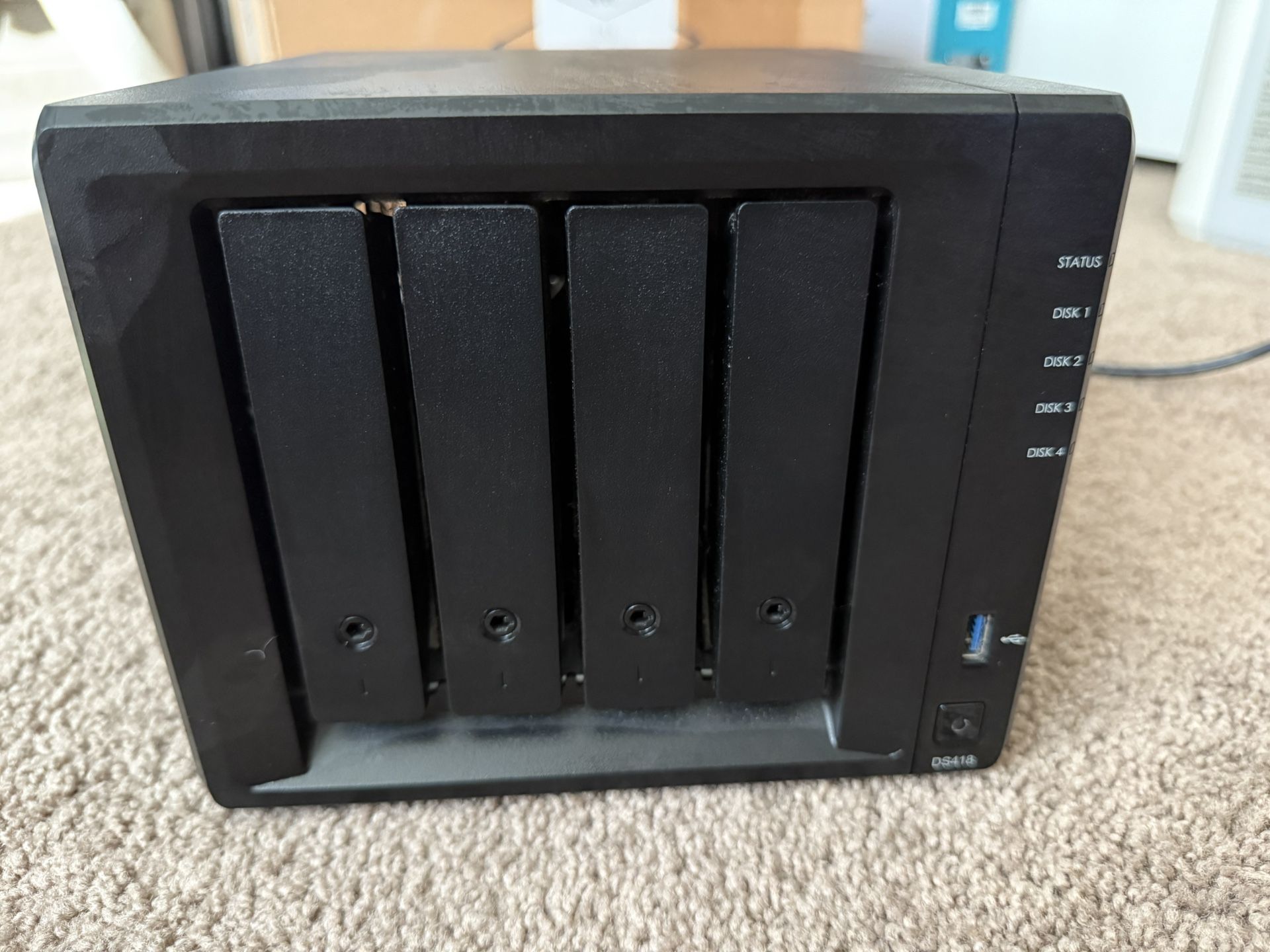 Synology DS418