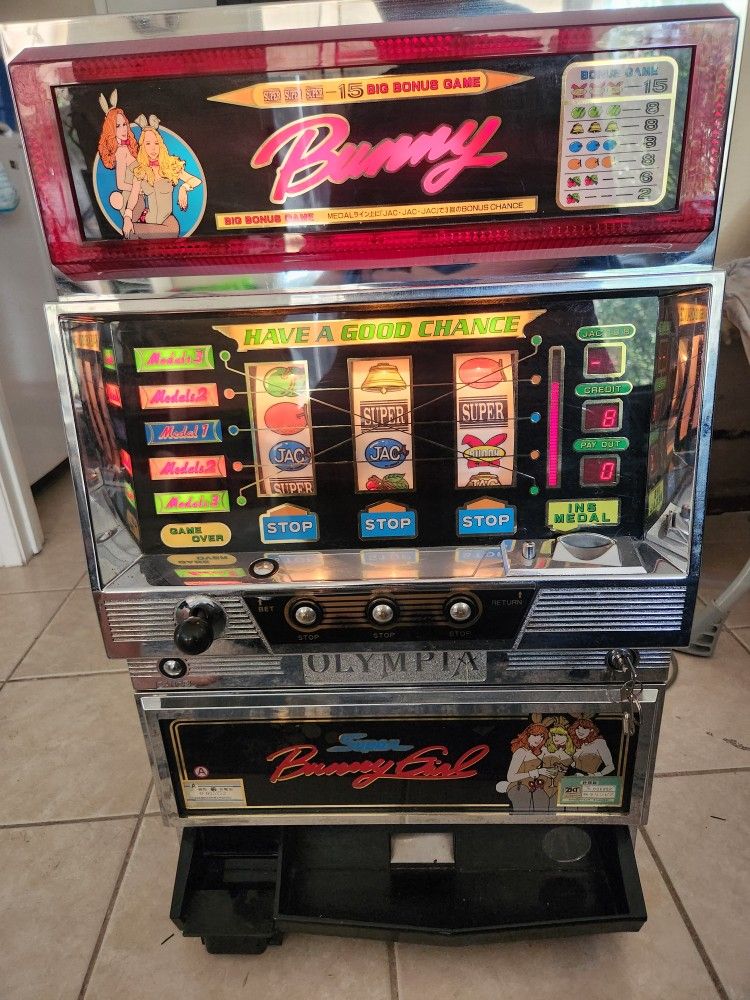 OLYMPIA Bunny 20 スロットマシン Vintage Olympia Bunny Girl Slot Machine for Sale in Temecula, CA