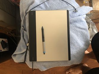 Wacom cth-680 medium art tablet