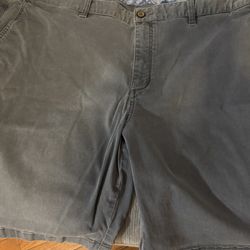 Tommy Bahama Men’s Shorts Size 44