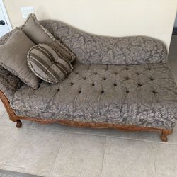 Chaise Lounge 