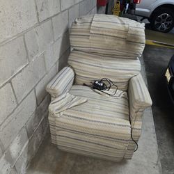 Golden Electric Recliner Lift Chair