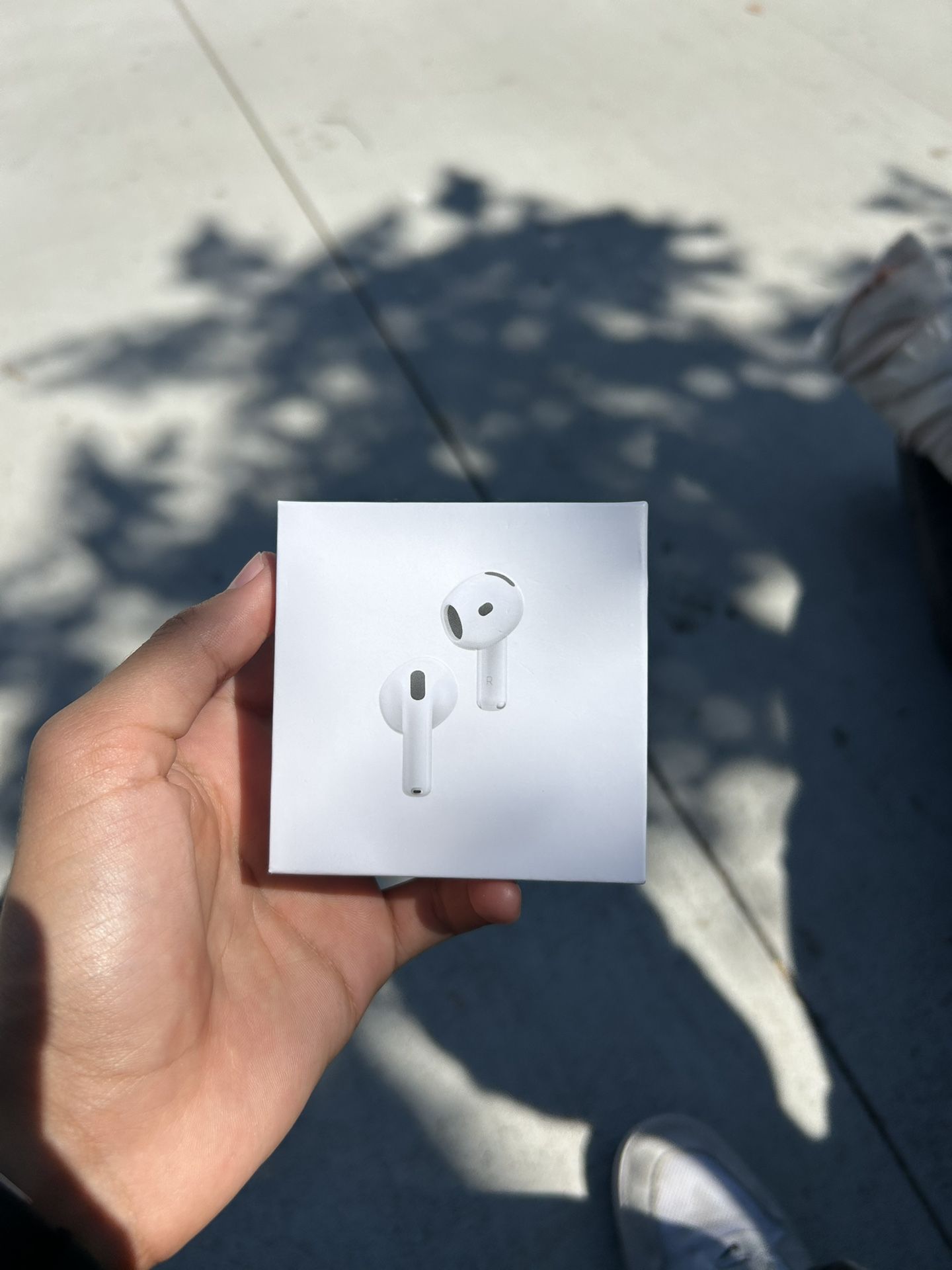 AirPods 4 ANC