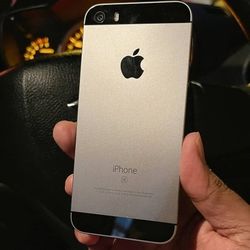 iPhone SE Unlocked / Liberado 😃