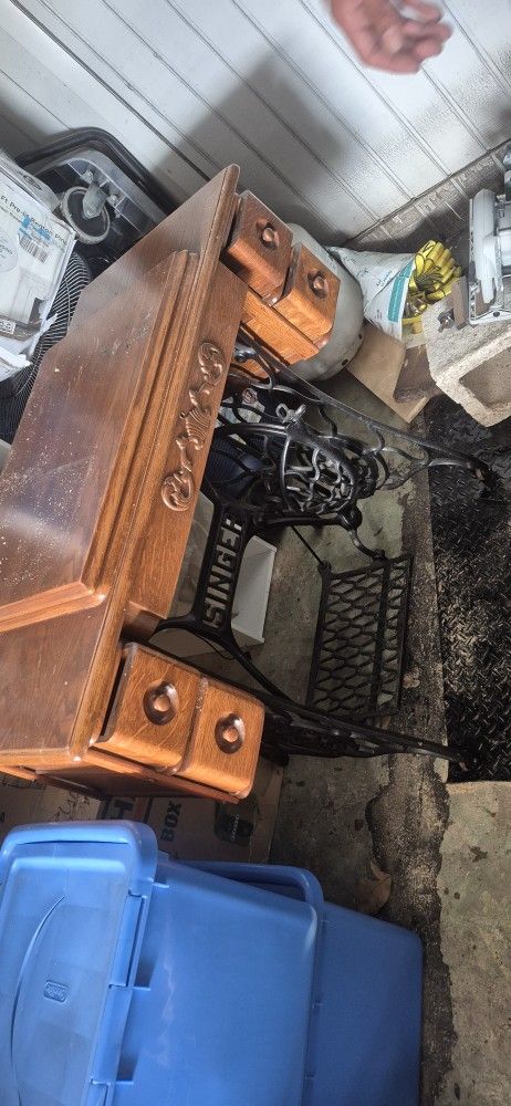 Singer Brand Sewing Table